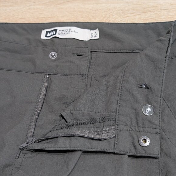 REI Hiking/Cargo Women's Pant, relaxed fit, 50 UPF, size 6 - Picture 6 of 7